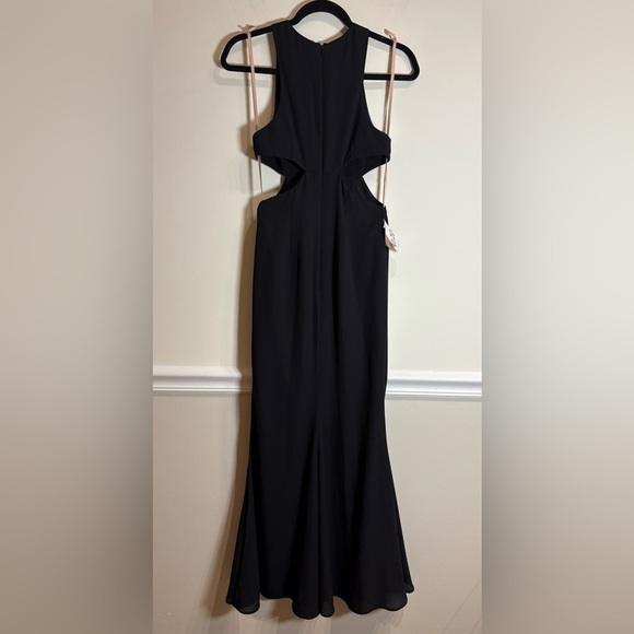 Fame & Partners Midhaven Black Cutout Gown NWT Size 0 - Picture 4 of 9